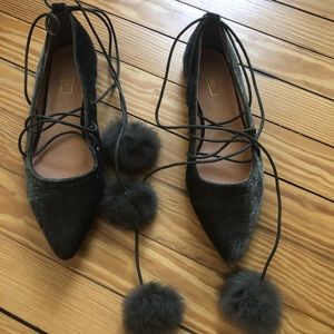 Gorgeous velvet flats